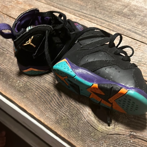 Retro Jordan’s toddler 5c - Picture 3 of 4